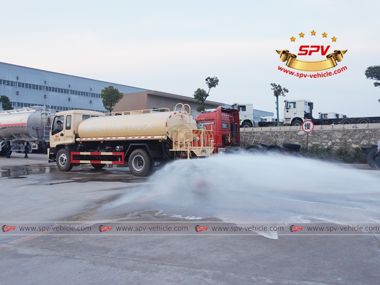 Water Sraying Truck ISUZU - Rear Sprinkling